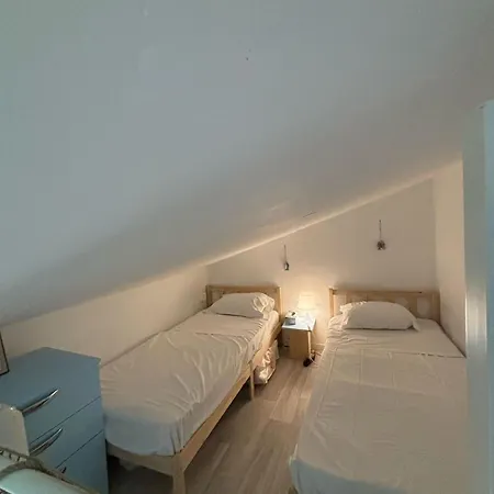 Daire 11 En Duplex - Les De Robinson - Avec Piscine En Bord De Siagne, A Mandelieu